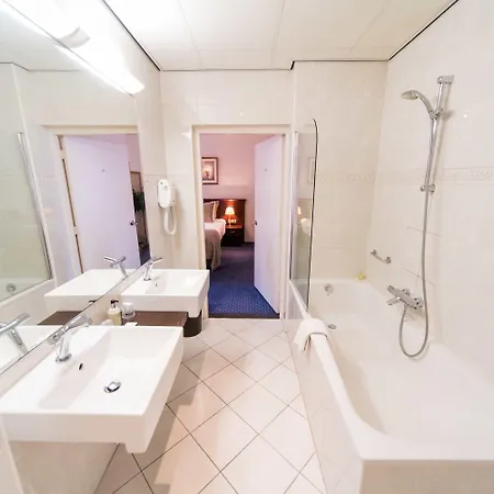 Hotel Good Seasons Den Bosch 4*