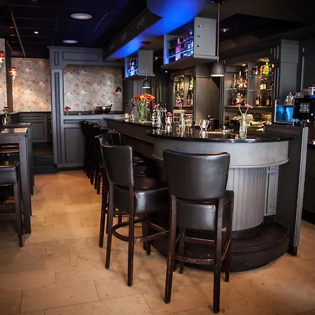 酒店 Good Seasons Den Bosch 登博斯